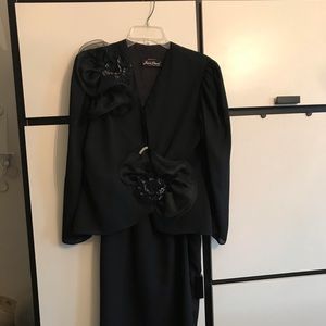 Elegant 2 pc black silky suit 10